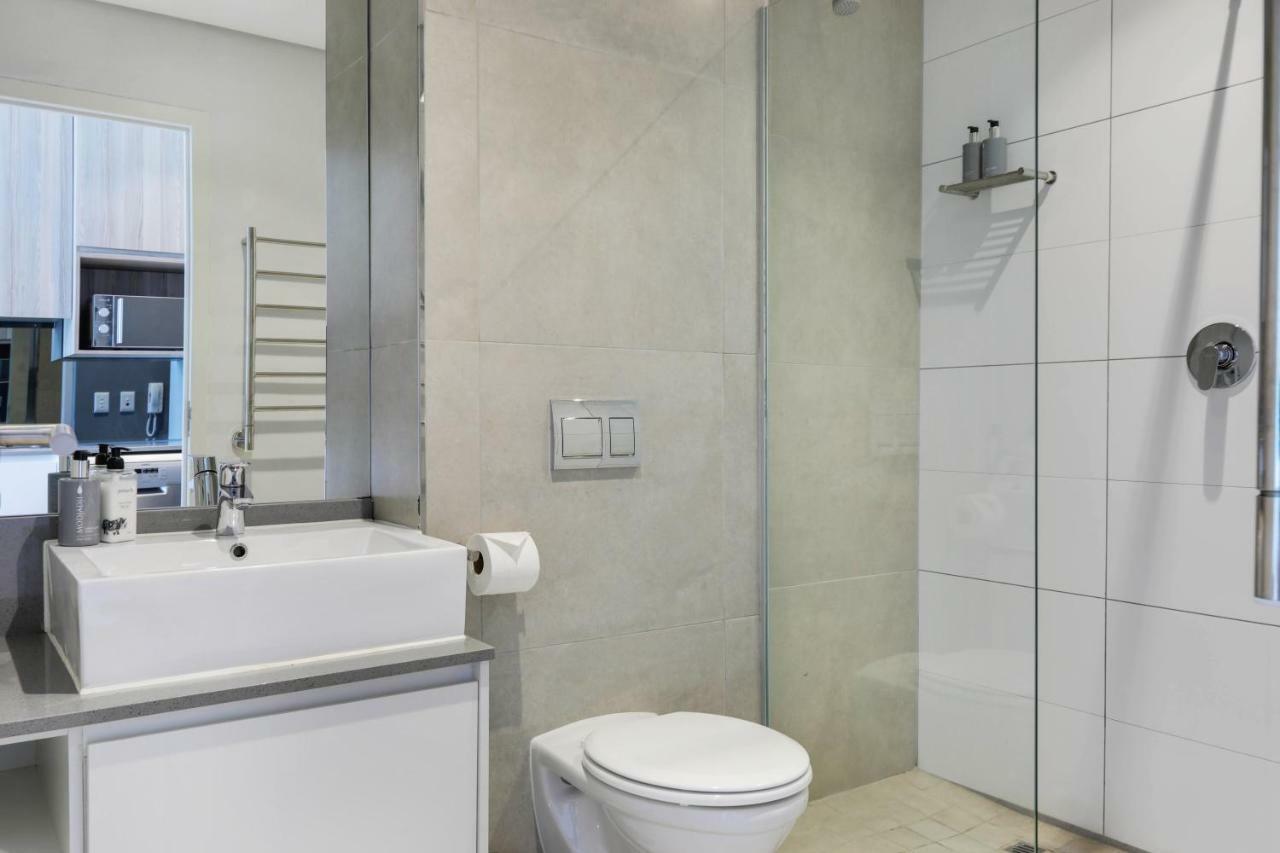 Backup-powered Stylish Near Table Mountain * Cape Town